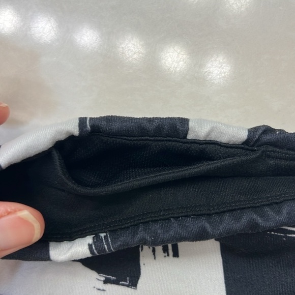 155. Lucy active biker shorts Size M, inseam 6" - Picture 9 of 9